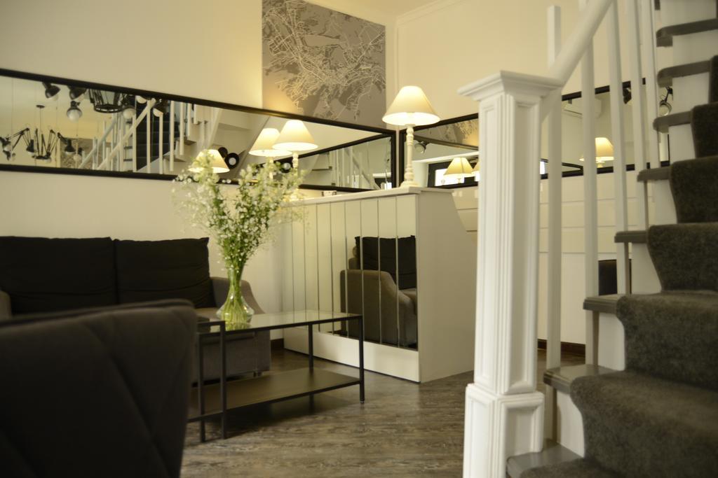 Opera Hotel Tbilisi Buitenkant foto